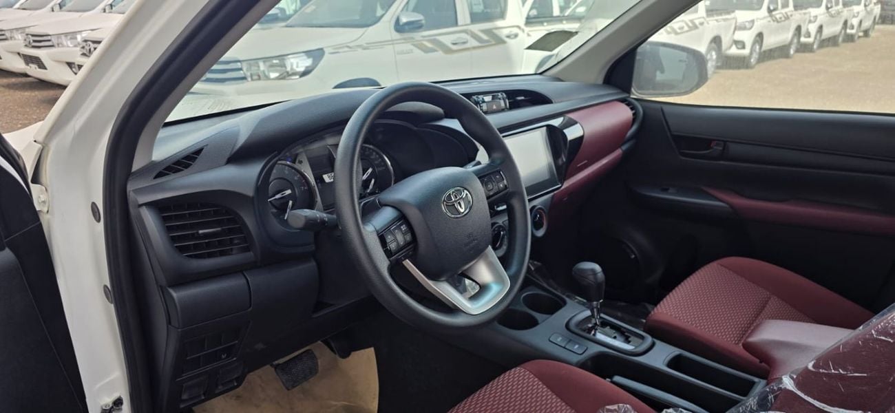 Toyota Hilux PETROL 4X2 AUTO GEAR