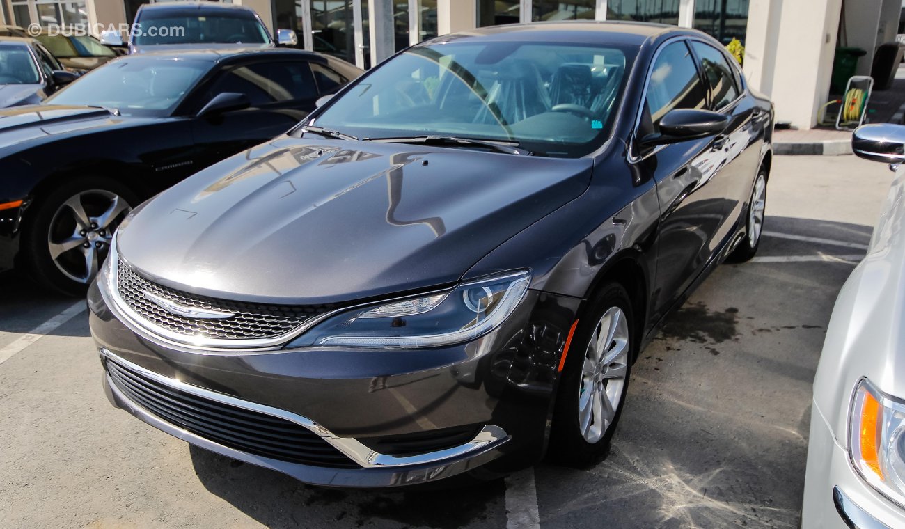 Chrysler 200