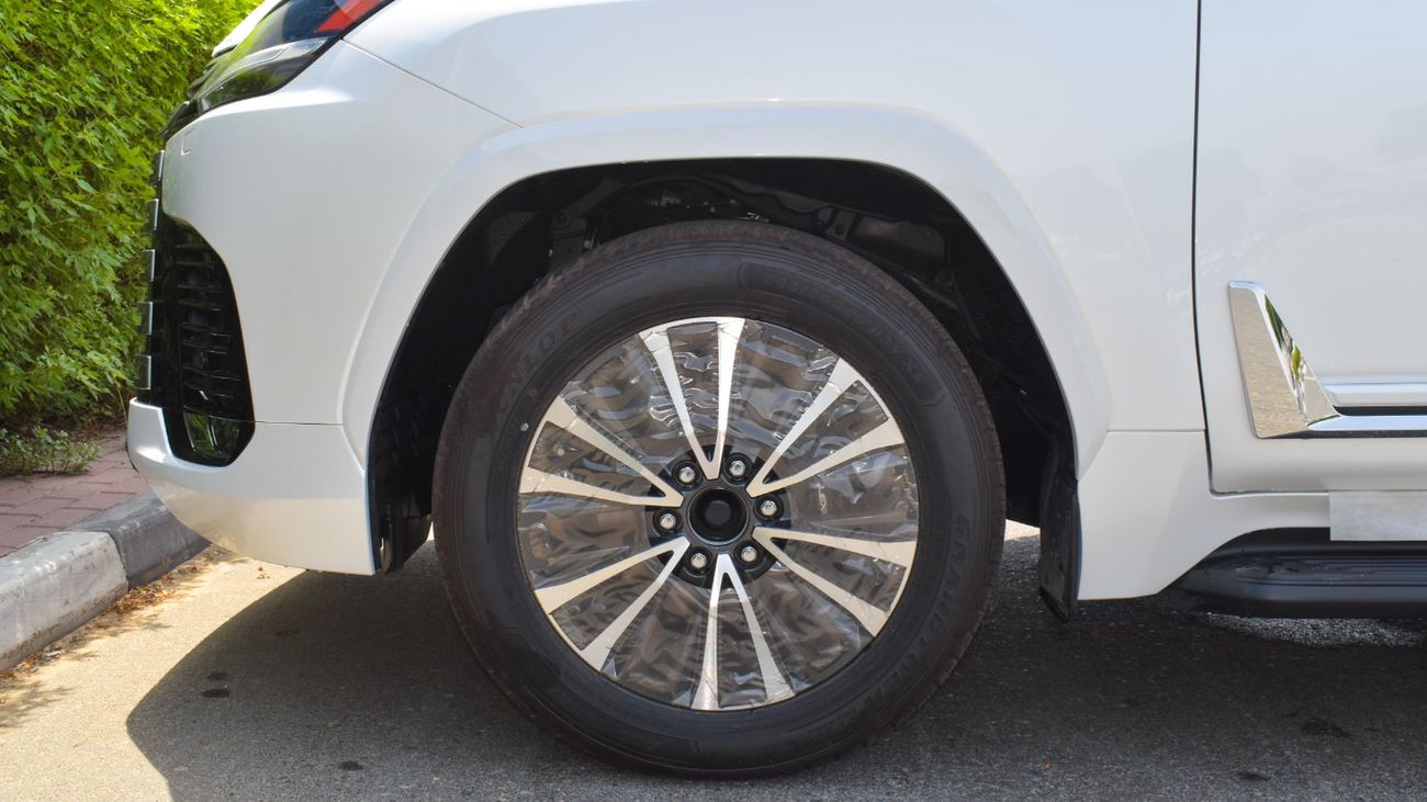 لكزس LX 600 ECT0087 - Lexus LX600 Urban Cruiser - 3.5L Petrol Auto - White/Black
