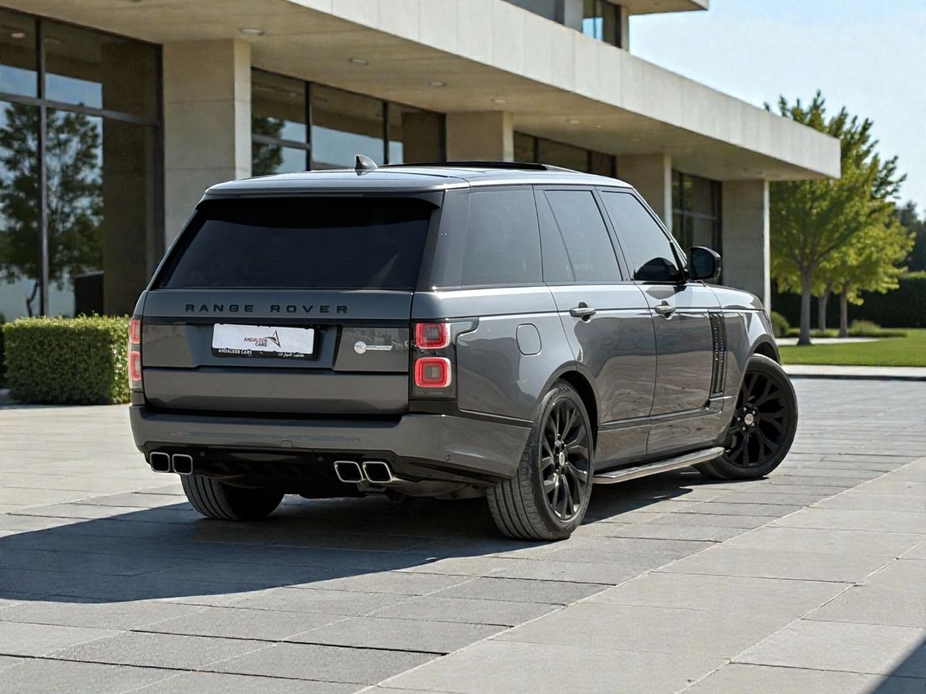 Land Rover Range Rover HSE 3.0L (375 HP) V6 | 2019 | GCC SPECS | AED 2,400 PER MONTH