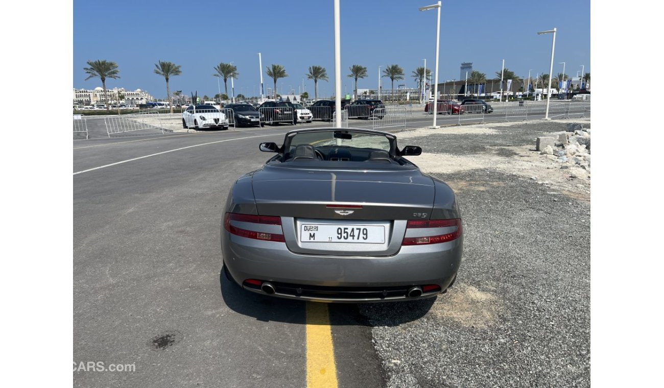 أستون مارتن DB9 Volante