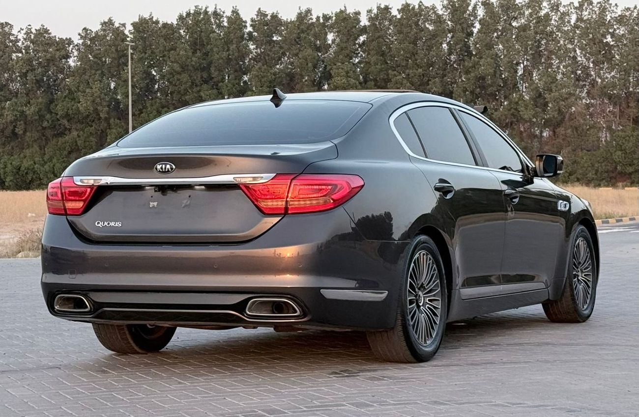 Kia Quoris TOP