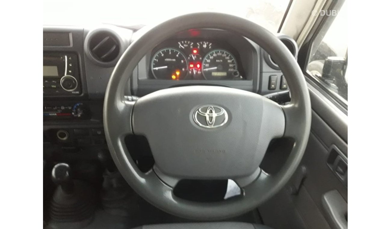 Toyota Land Cruiser (Stock no PM32)