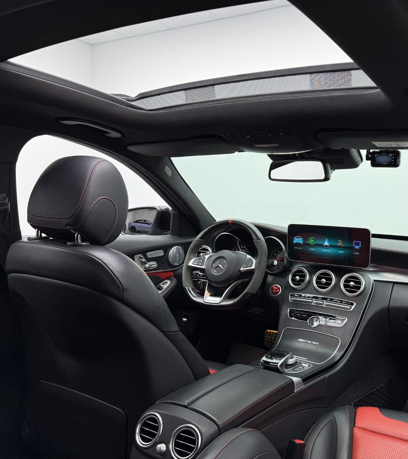 Mercedes-Benz C 63S AMG Std 4.0L Sedan 2016 Mercedes-Benz C63 S AMG, Full Service History, Excellent Condition