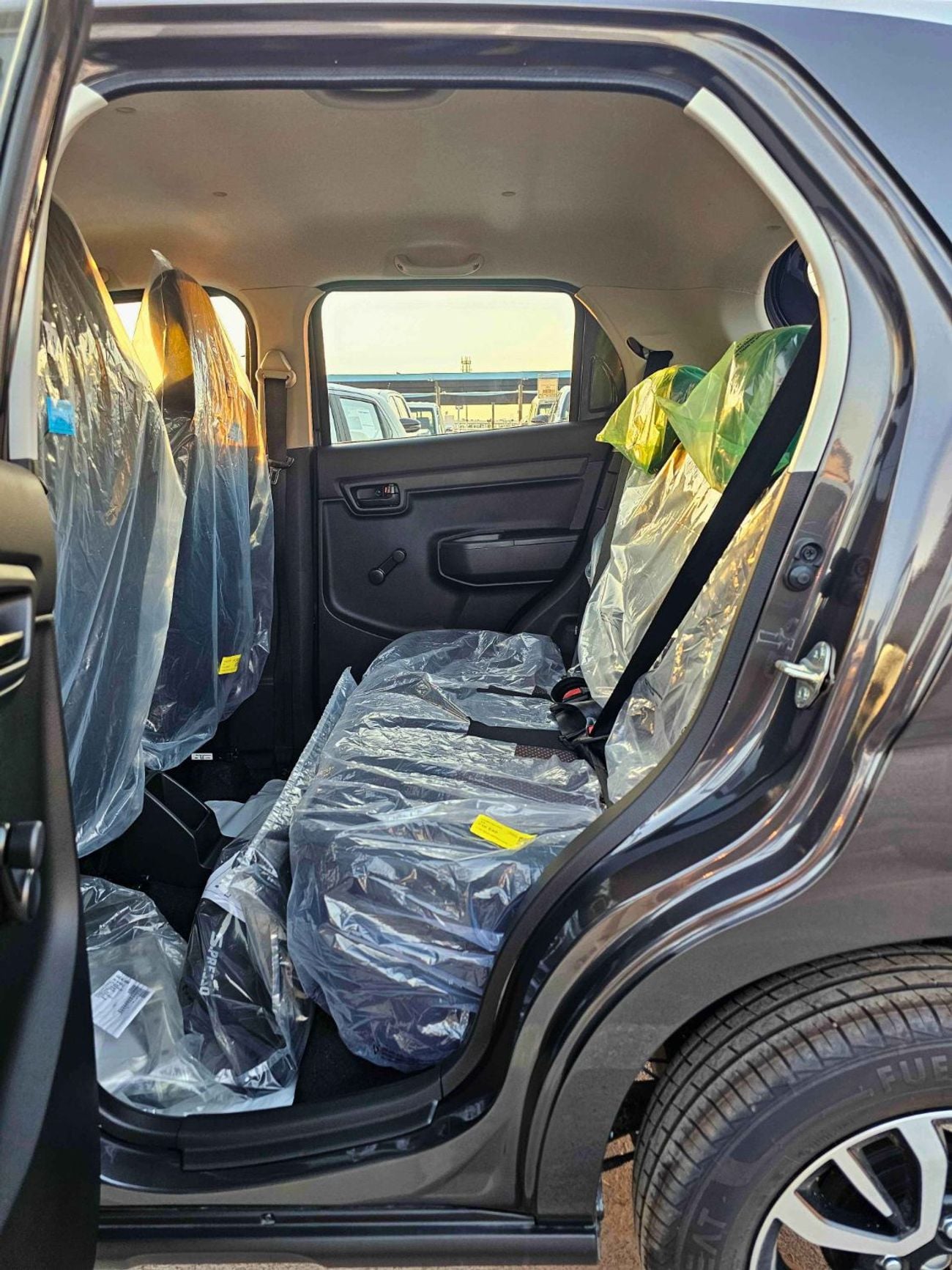 سوزوكي اسبريسو GL / 1.0L V3 A/T PETROL / ALLOY RIMS (CODE # SSPAGL)