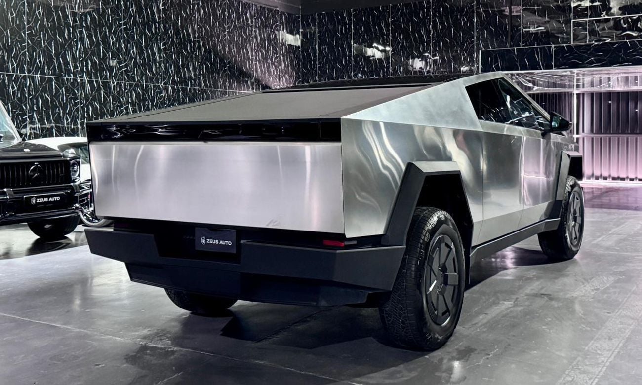 تسلا سايبرتراك Tesla Cybertruck All wheel drive,GCC,600Hp,Excellent,Low kms