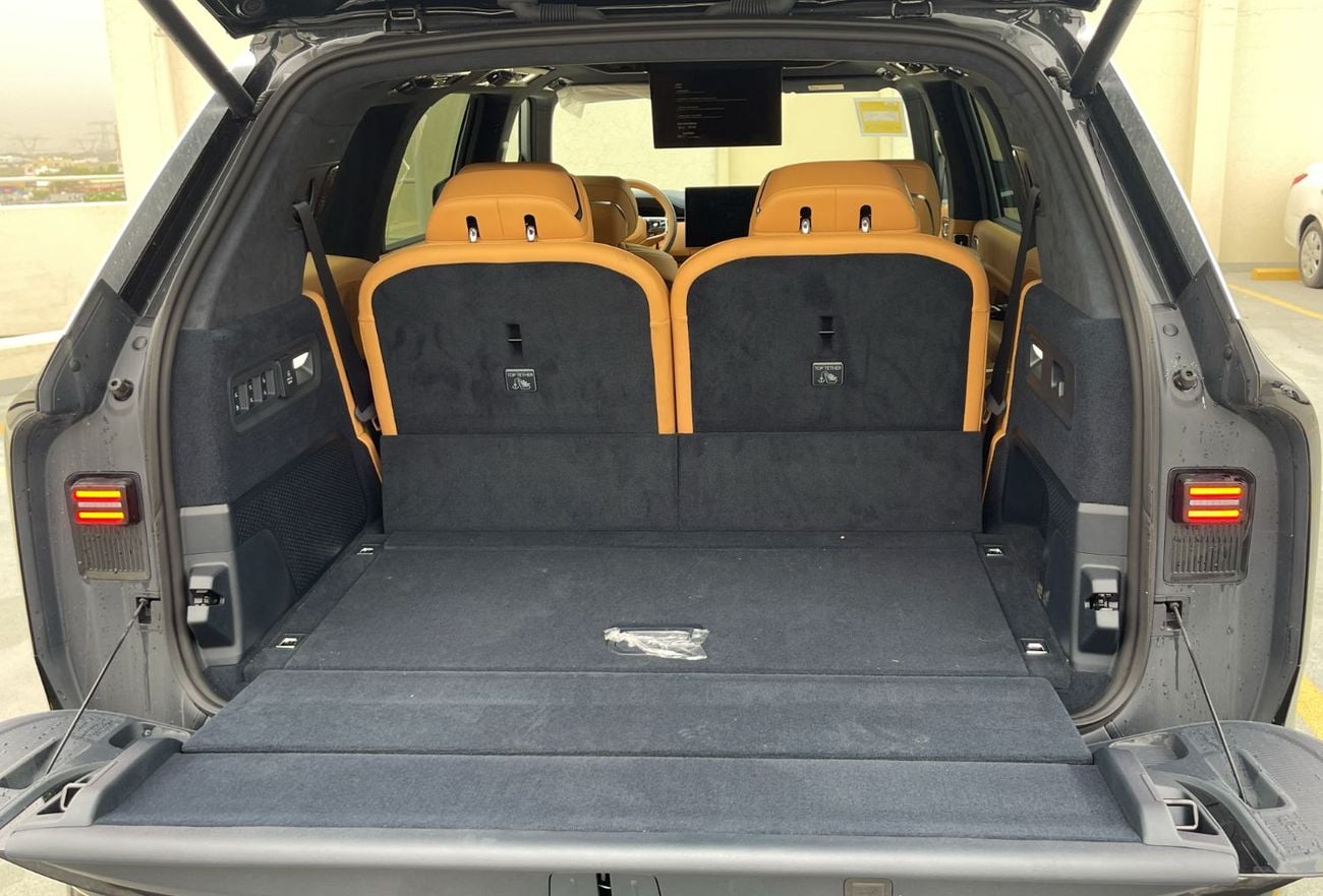 Zeekr 9X FLAGSHIP FULL SIZE LUXURY HYBRID SUV 2.0L-4CYL + THREE ELECTRIC MOTORS AWD