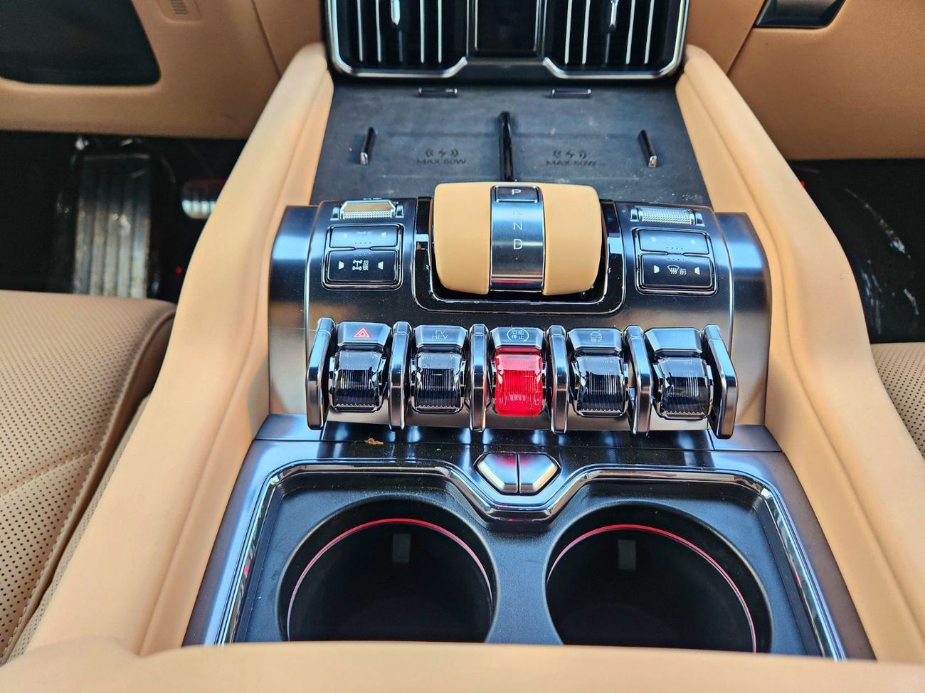 BYD Leopard 8 Smart and Brave Flagship Edition (7 Seats)