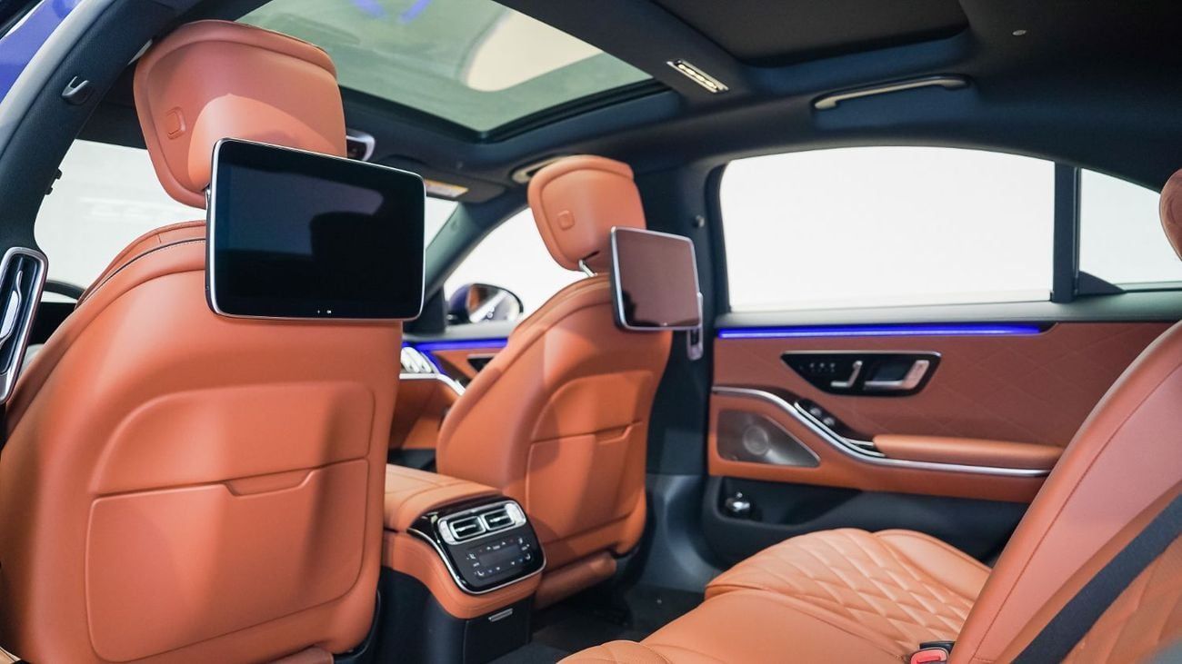 Mercedes-Benz S 450 4M 3.0L (367 HP) | AED 7,081 PM | Rear Ent, Special Colour, Low KM | S 450 AMG Line