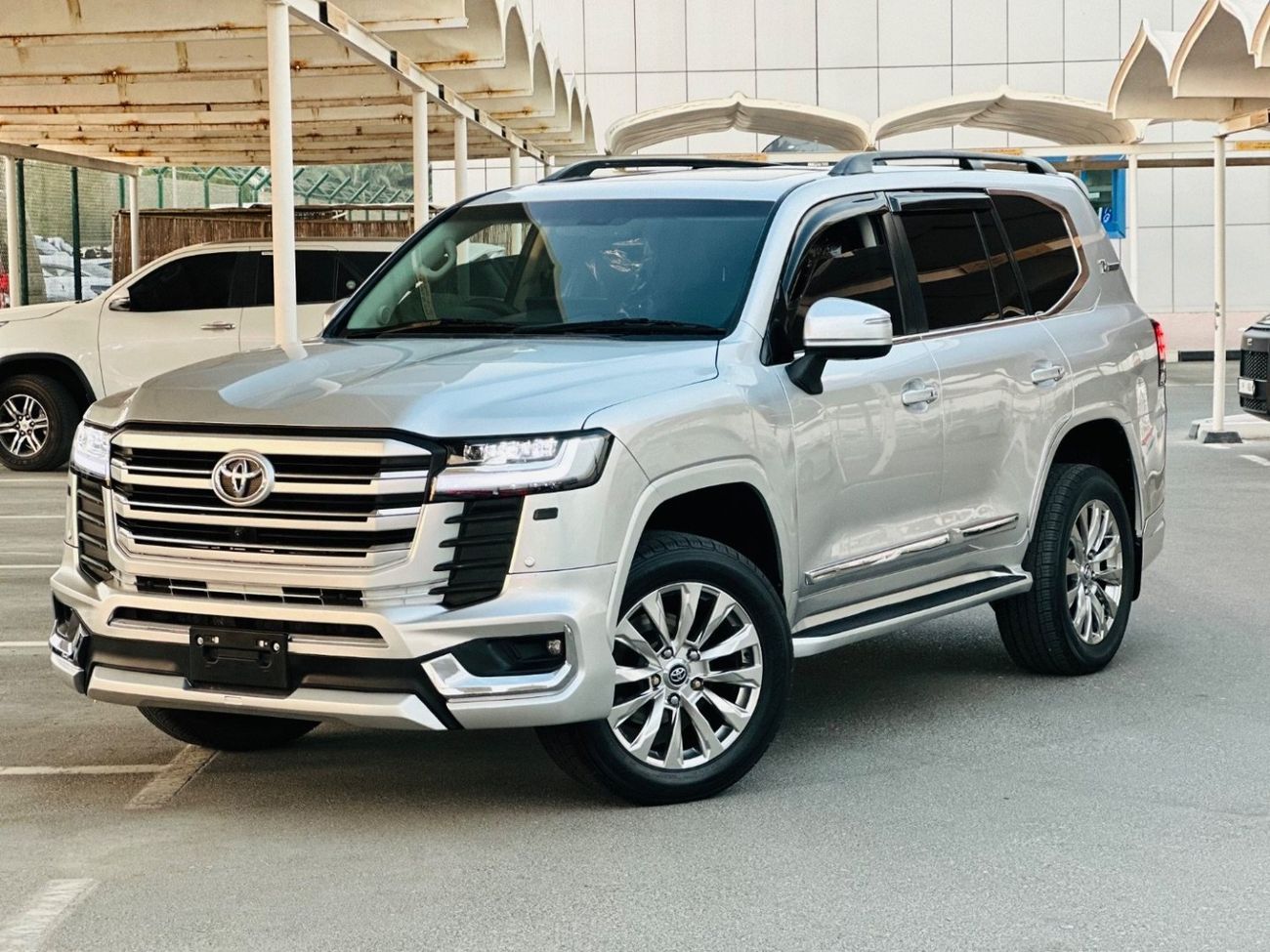تويوتا لاند كروزر Toyota Landcruiser VXR 2013 Facelift 2023 RHD Diesel V8