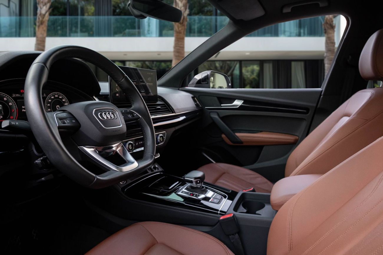 أودي Q5 Q5 Sportback S-Line | 3,819 P.M | 0% Downpayment | Pristine Condition!