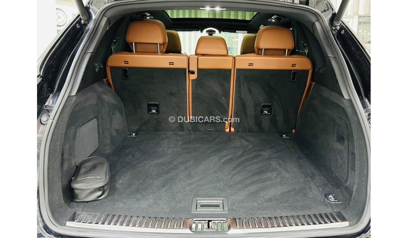 Porsche Cayenne Std GCC .. FSH .. Low Milegea .. Perfect Condition .. Top Range ..  V6.