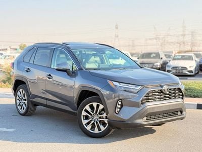 تويوتا راف ٤ XLE premium 2.5L | Sunroof | leather seats | push start full option