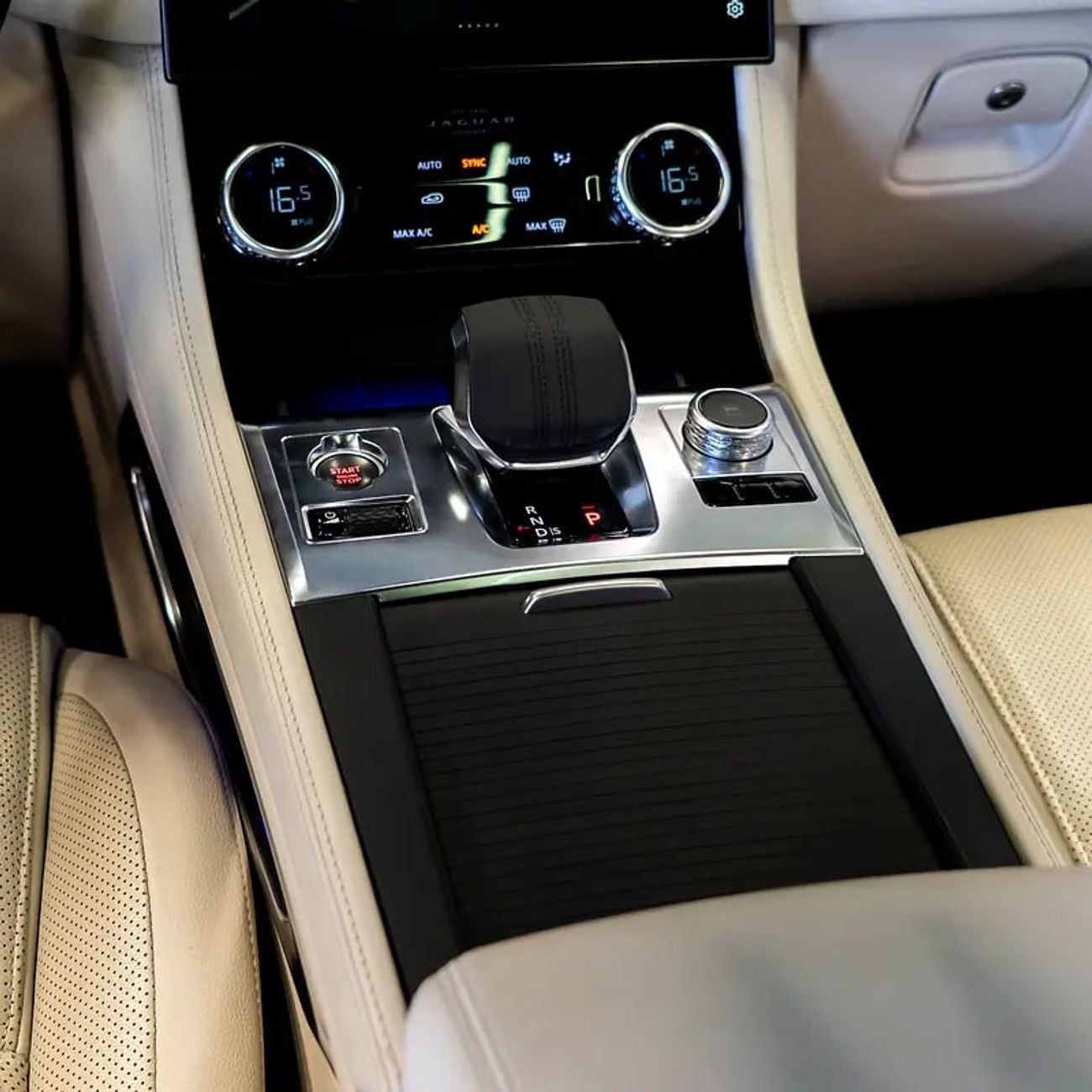 جاكوار F بيس First Edition 3.0L 2,107 p.m • 0% Downpayment • P250 S • 1 Year Warranty