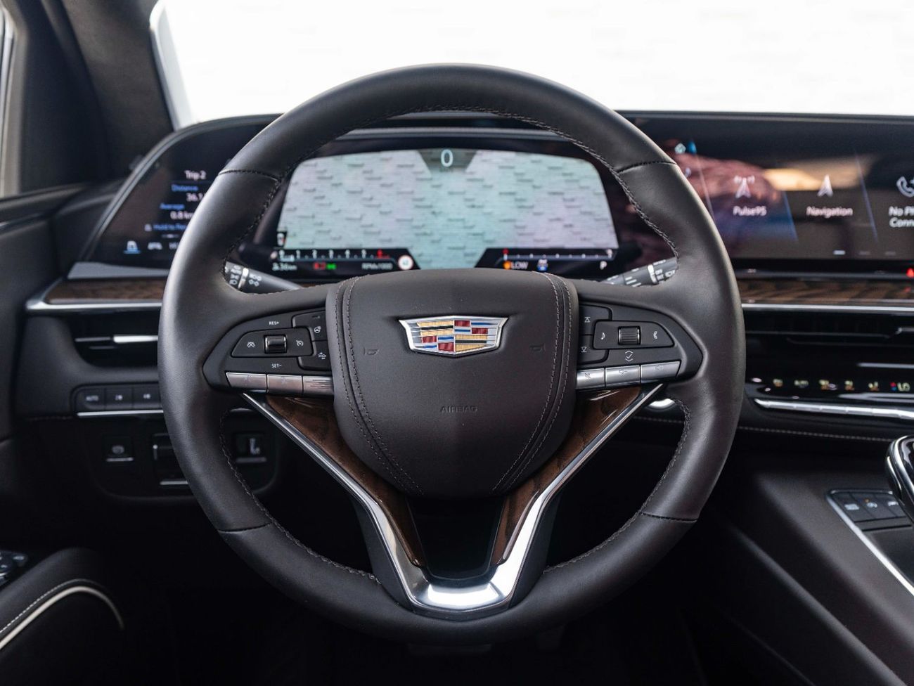 كاديلاك إسكالاد Premium Luxury Platinum 6.2L 4WD