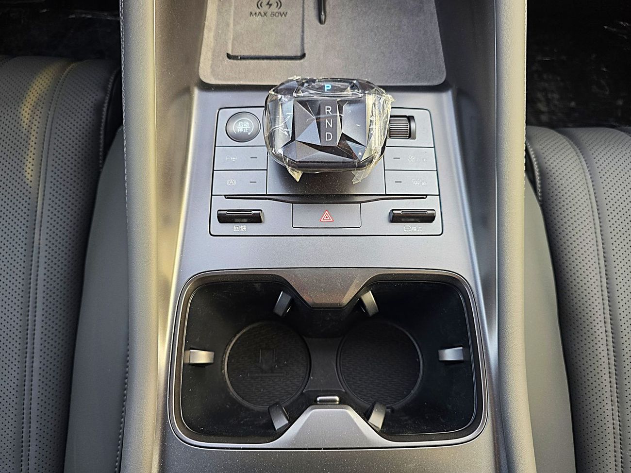 BYD Song L BYD Song L EV FULL OPTION 662 K.M RANG With radar Black Color 2025 Model