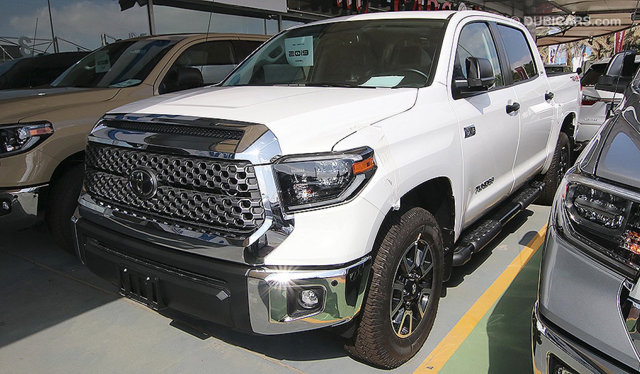 تويوتا تاندرا 2019, Crewmax SR5, 5.7L V8 4X4, 0km with 6 Years or 200,000km Warranty and 1 Free Service