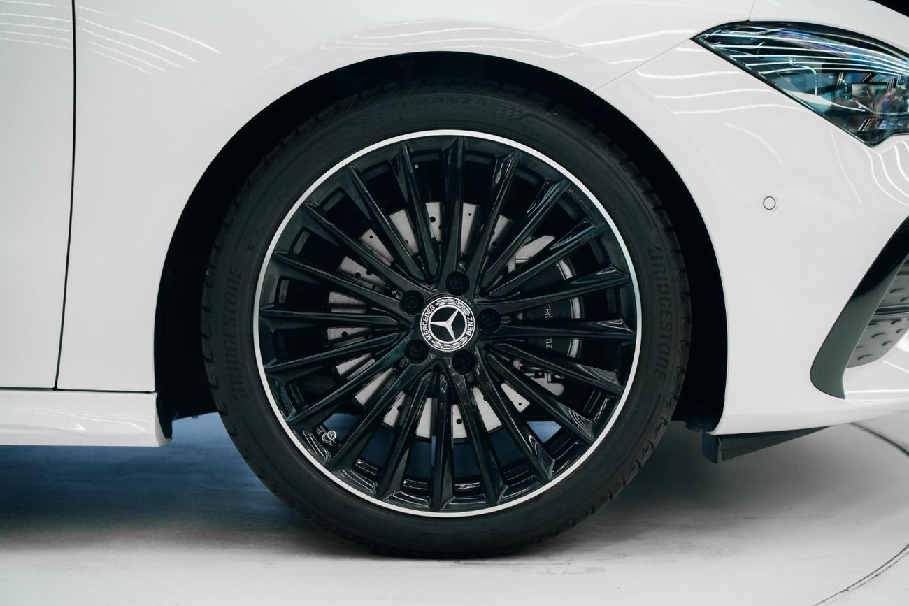 Mercedes-Benz CLA 200