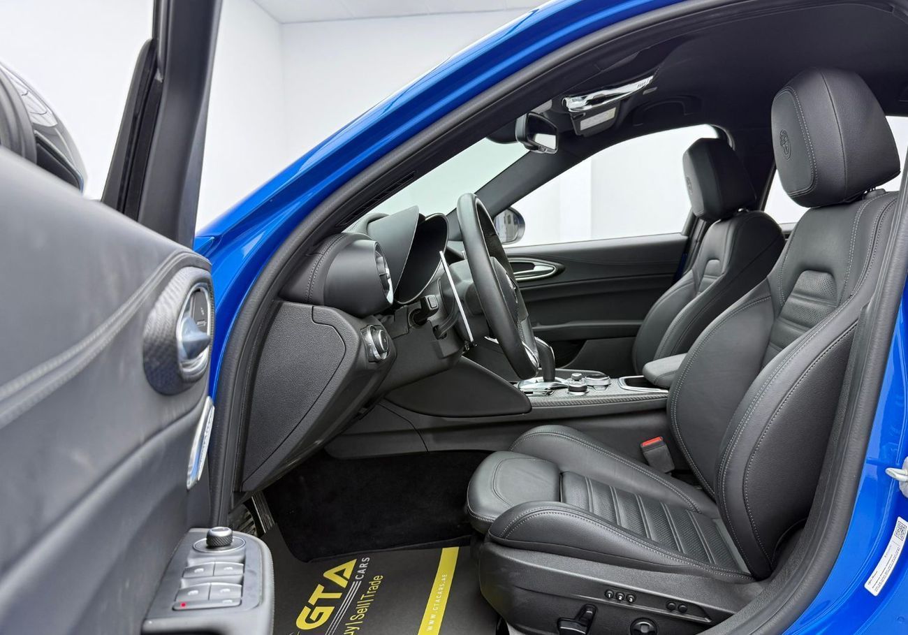 Alfa Romeo Giulia 2024 Alfa Romeo Giulia, 2029 Agency Warranty+Service Contract, Full Agency Service History,GCC