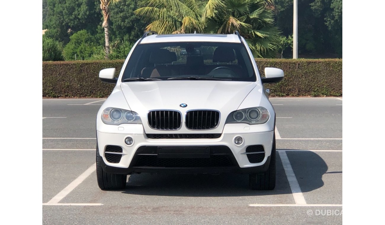 BMW X5 xDrive 50i Model 2012 GCC car prefect condition inside and outside full option panoramic roof leathe