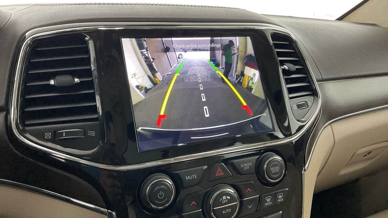 جيب جراند شيروكي Summit | upto AED 20,000 Ramadan Discount | شامل الضمان | 0 ﺪﻔﻋﺓ ﺃﻮﻟﻯ