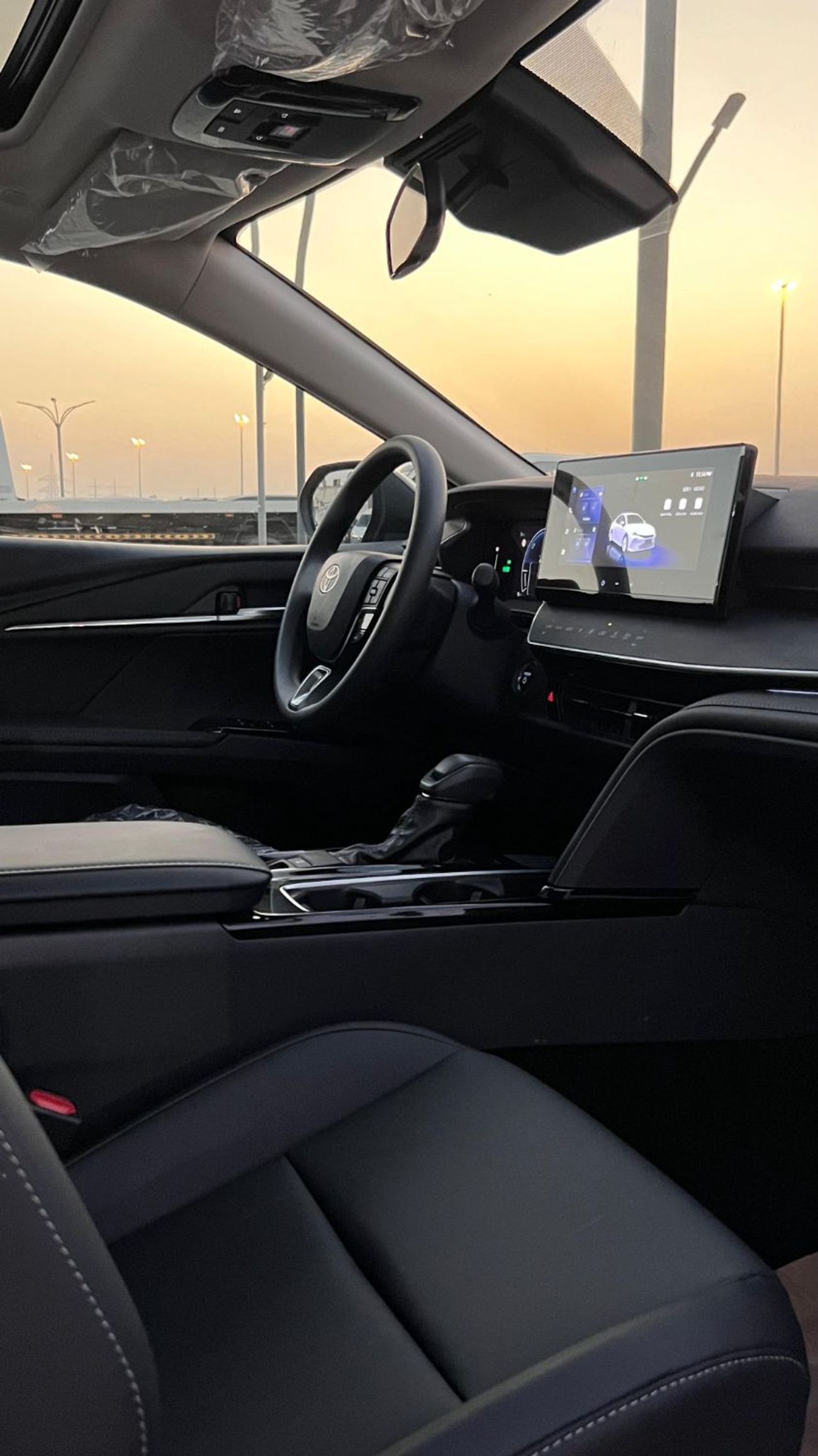 Toyota Camry XLE 2.5L Hybrid