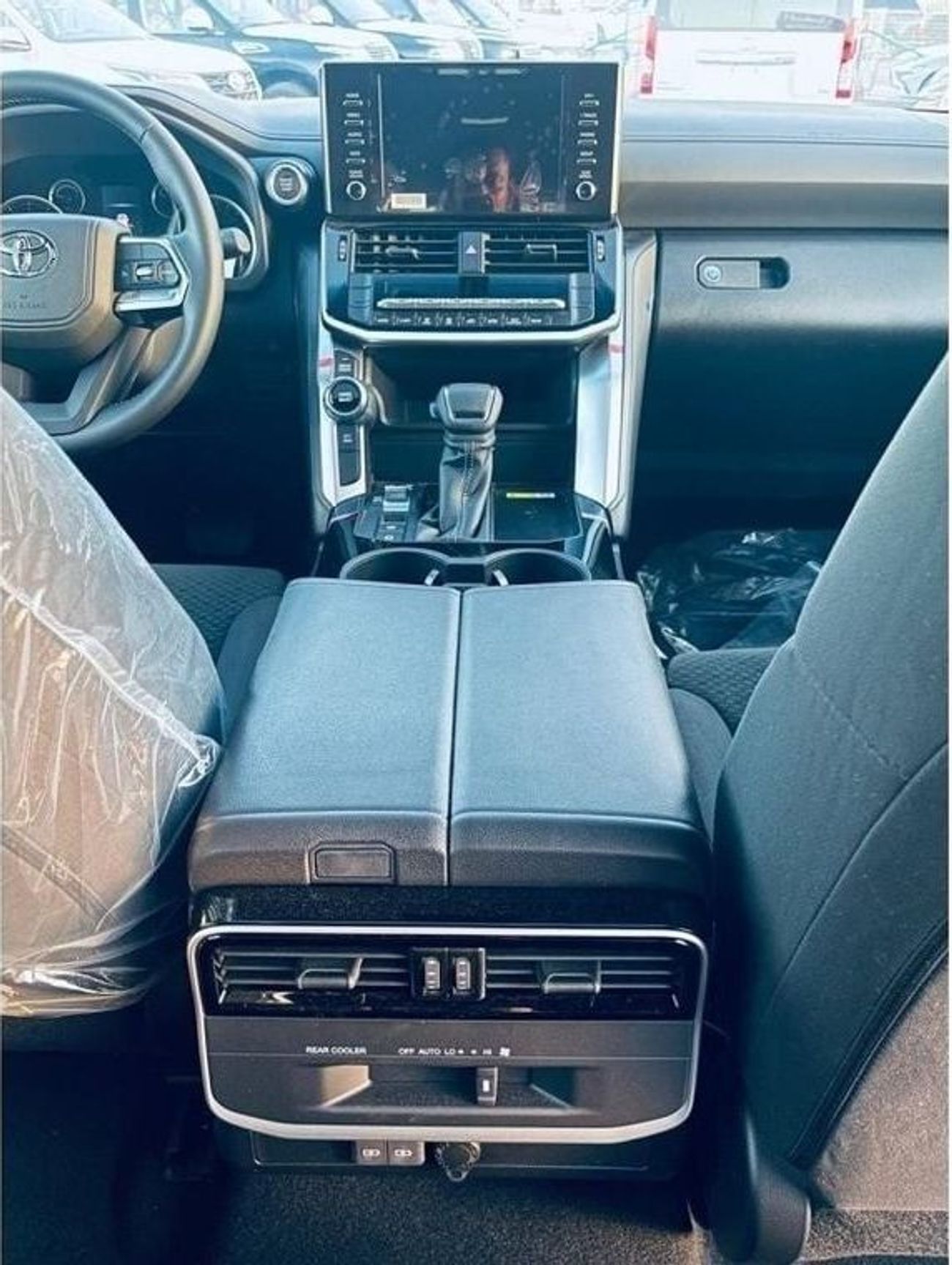 Toyota Land Cruiser TOYOTA LC300 GXR 3.5L TWIN TURBO 2024 WITH SUNROOF 273000 AED FOR EXPORT PRICE