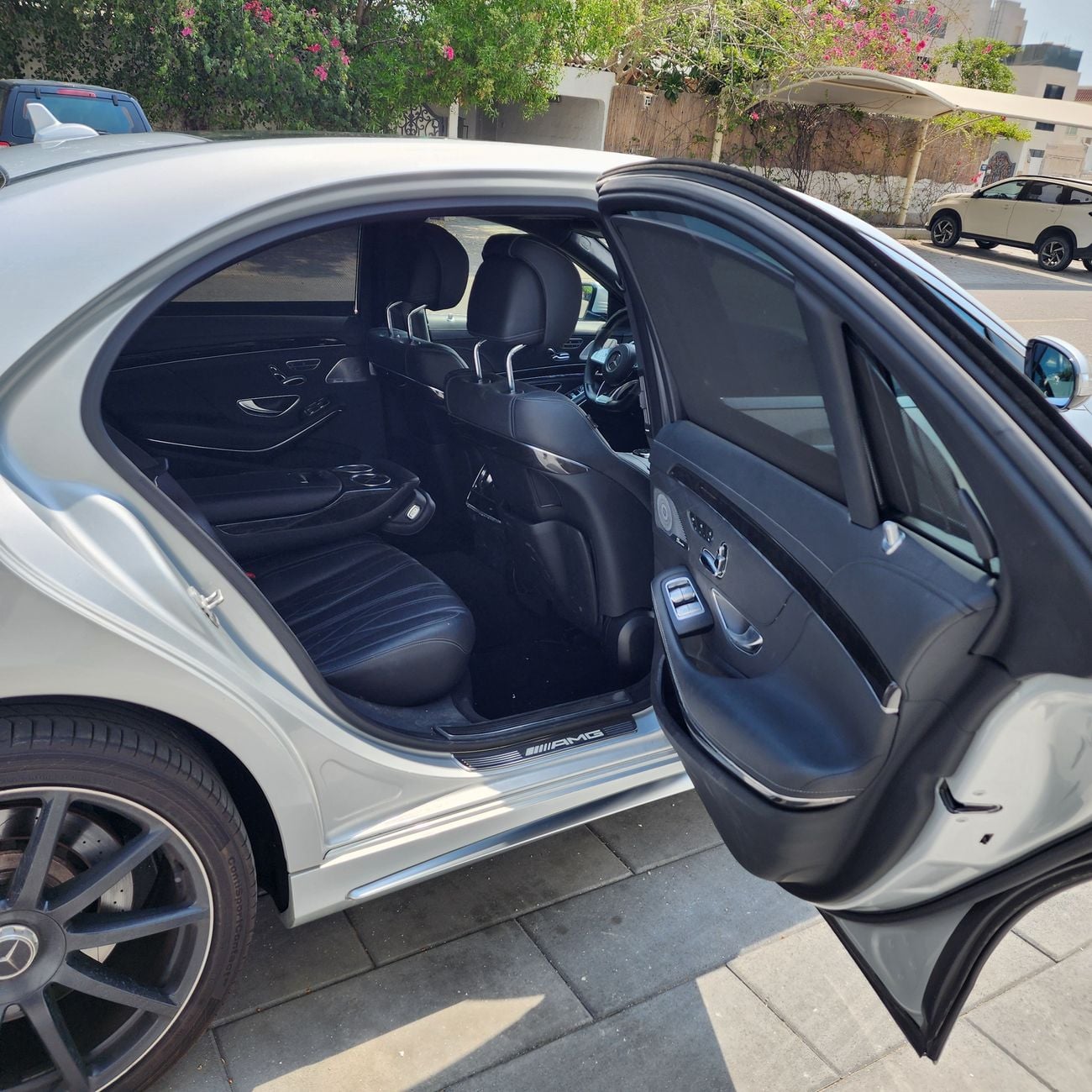 Mercedes Benz S63 AMG