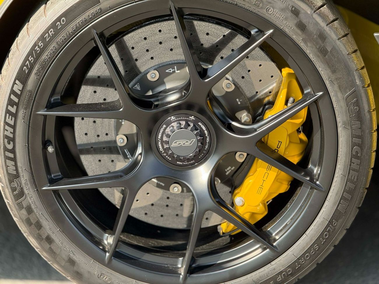 بورش 911 GT3 RS 4.0L (520 HP) Coupe