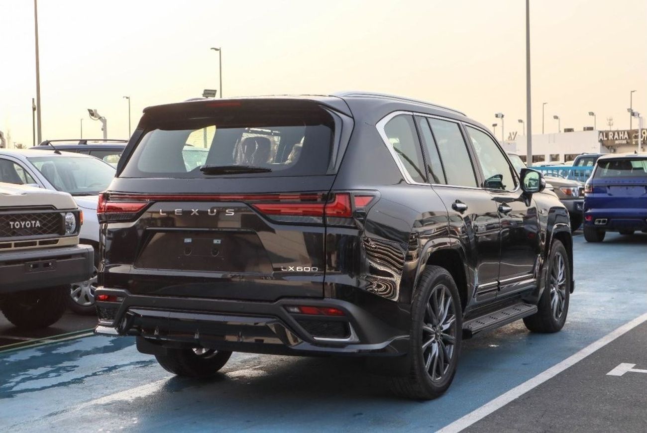 Lexus LX 600 2024 Lexus LX 600 F-Sport  Engine: 3.5L