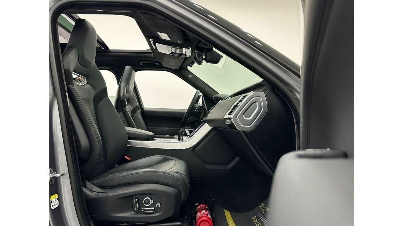 لاند روفر رينج روفر سبورت 2022 Range Rover Sport SVR, Oct 2026 Range Rover Warranty + Service Pack, Full Options, GCC