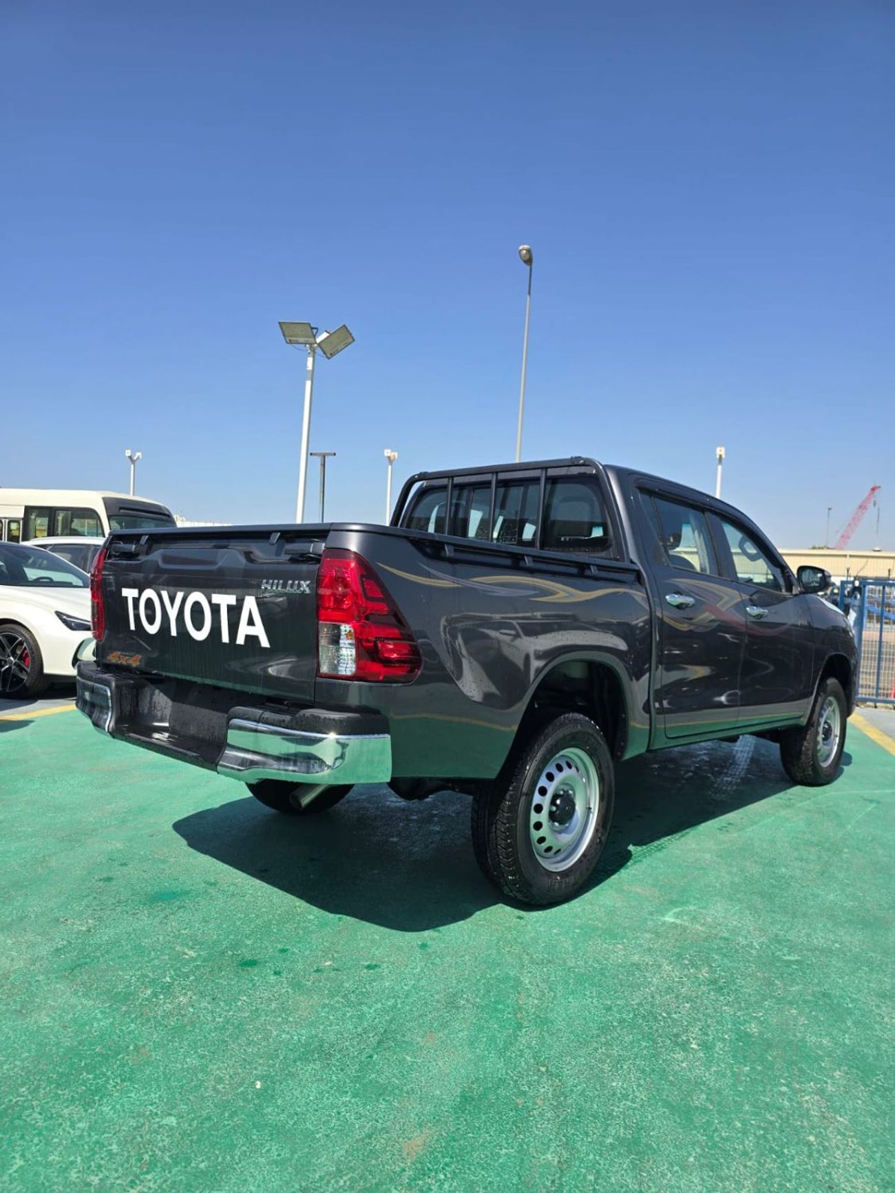 Toyota Hilux Brand New 2026 Toyota Hilux 2.4L Diesel Automatic 4x4 – Basic