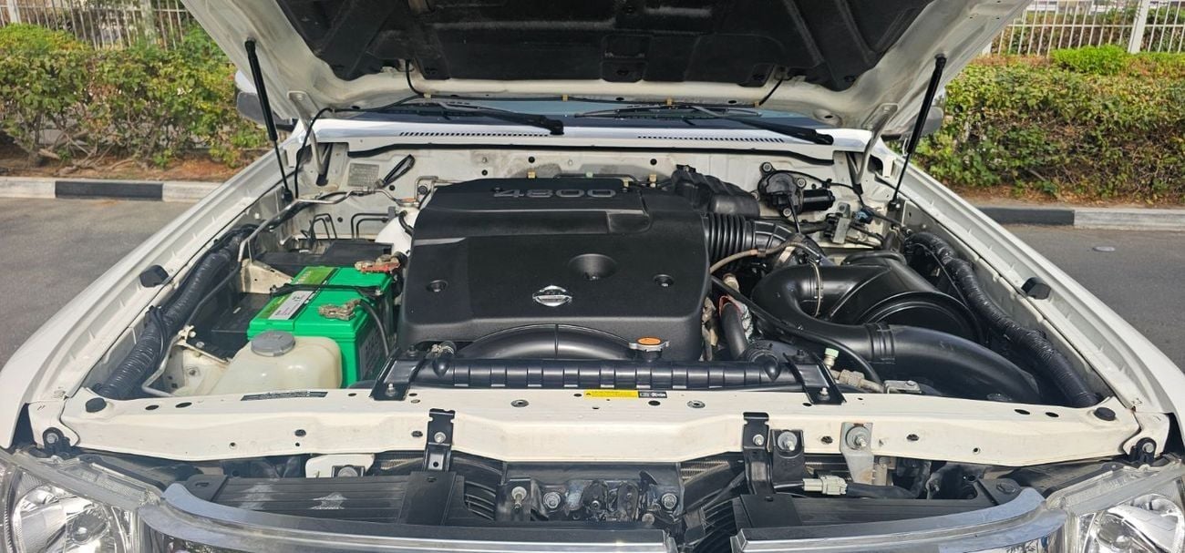 نيسان باترول سفاري GL 4.8L A/T (9 Seater)