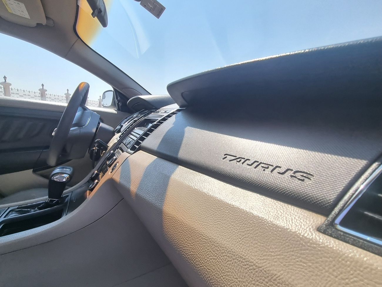 فورد توروس SE