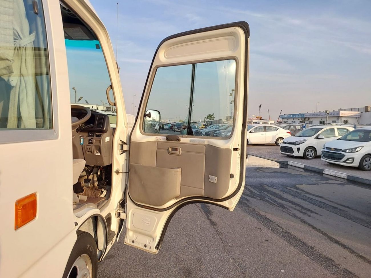 Toyota Coaster (RAMADAN OFFER) TOYOTA COASTER BUS RHD 2008 MODEL 4.0 L DIESEL AUTOMATIC(PM03108)