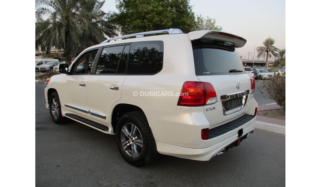 Toyota Land Cruiser EXR V8 MODEL 2014 GULF SPACE