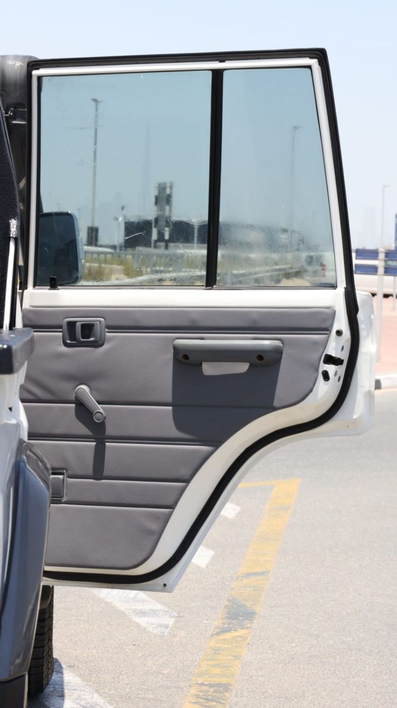 Toyota Land Cruiser Pick Up Double Cabin 4.5L 2014 TOYOTA LAND CRUISER DOUBLE CABIN