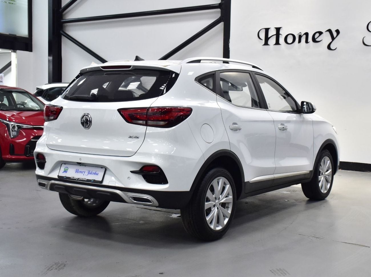 أم جي ZS EXCELLENT DEAL for our MG ZS ( 2025 Model ) in White Color GCC Specs