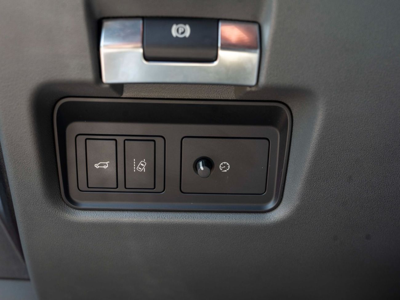 جاكوار E Pace AED 1,258 PM • E-PACE P200 AWD S • PRISTINE CONDITION