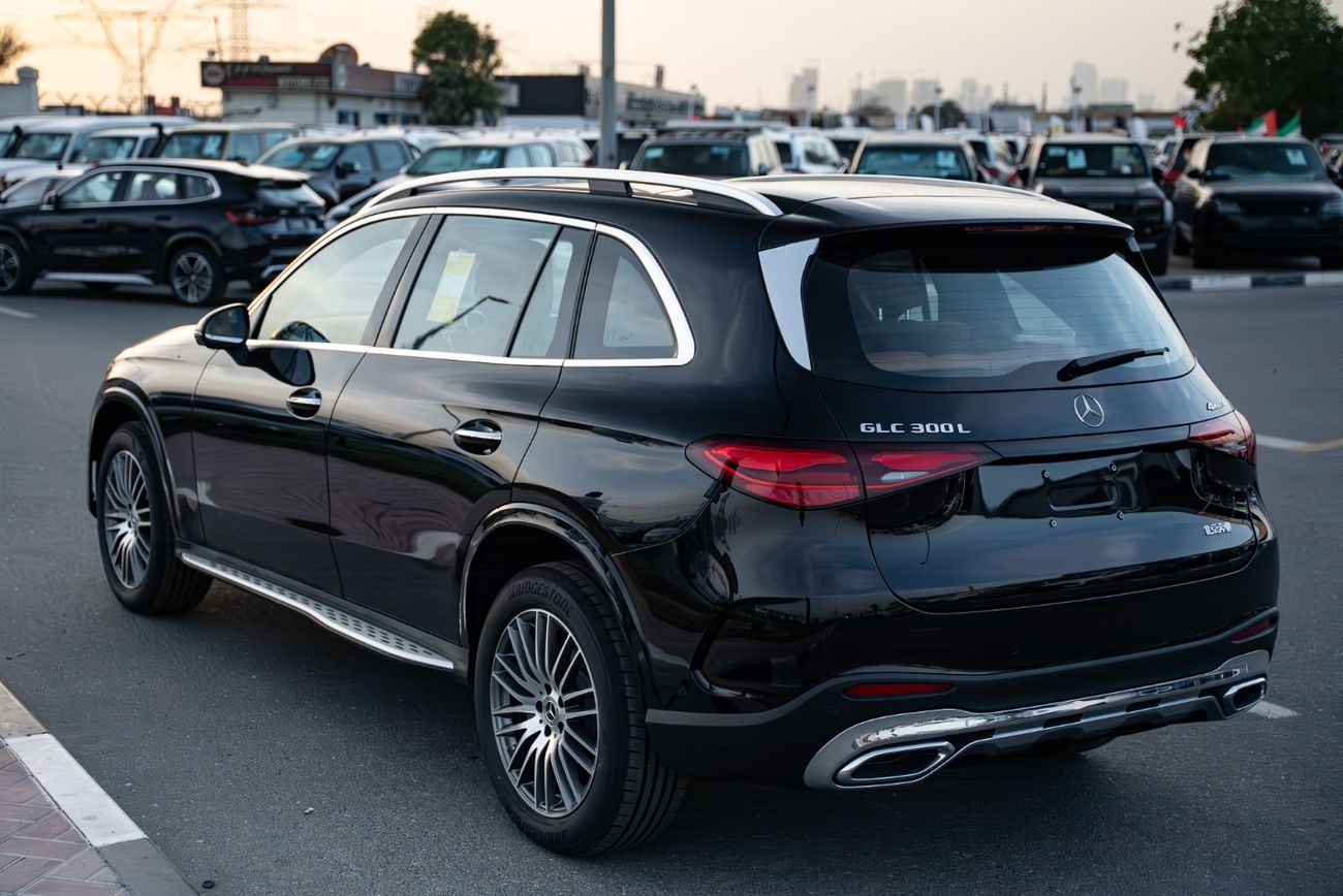 مرسيدس بنز GLC 300 Mercedes-Benz GLC 300 4Matic