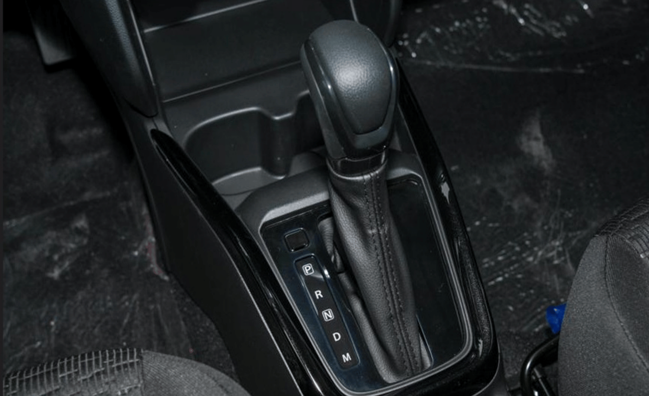 سوزوكي سويفت ECTP2M008 - 2026 Suzuki Swift GLX 1.2L Petrol Auto – White with Black Top – Full Options