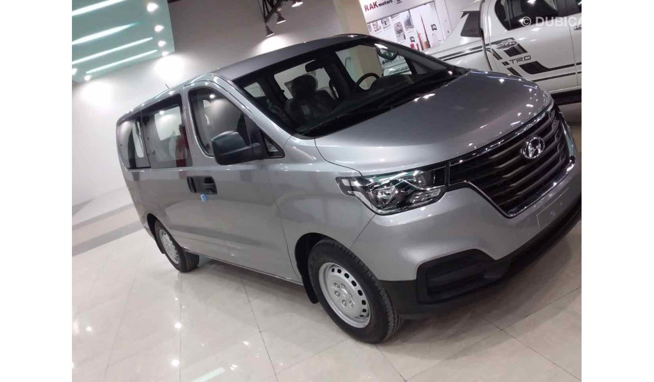 هيونداي H-1 2.4 (5 DOORS)MY2019 with warranty (local registration)