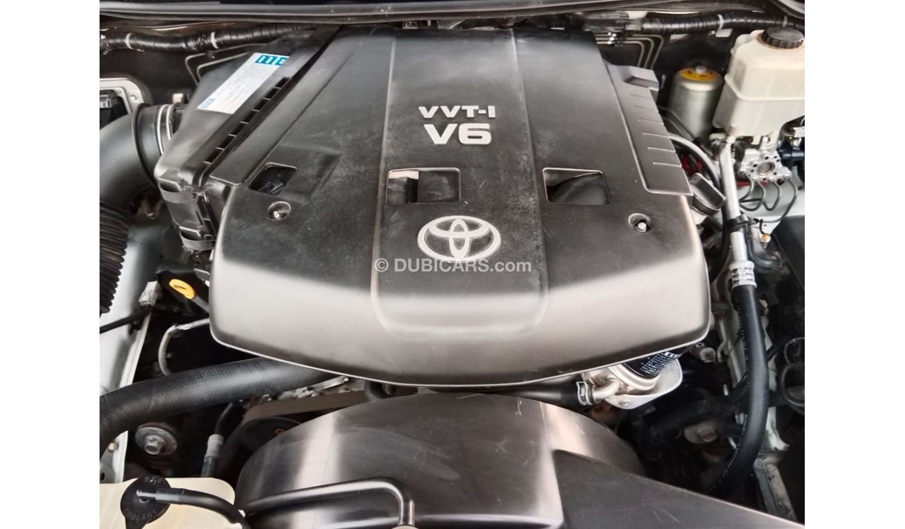 Toyota Land Cruiser TOYOTA LAND CRUISER LEFT HAND DRIVE(PM1680)