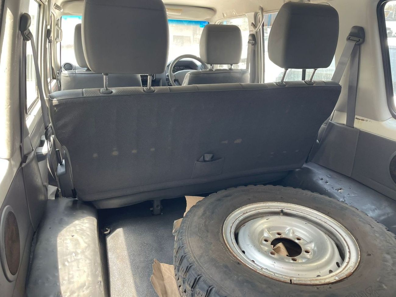 Toyota Land Cruiser 70