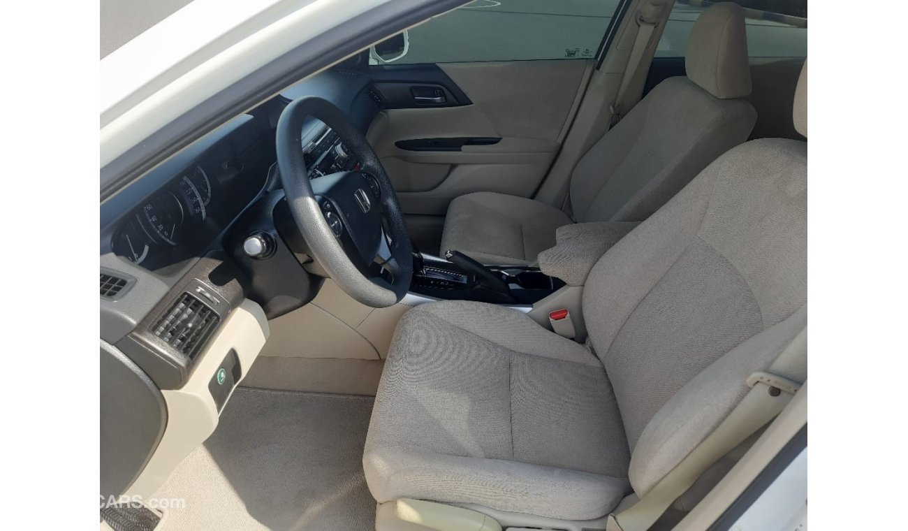 هوندا أكورد Honda Accord 2013 g cc full autmatic accident free original pant %100 very very good condition clean