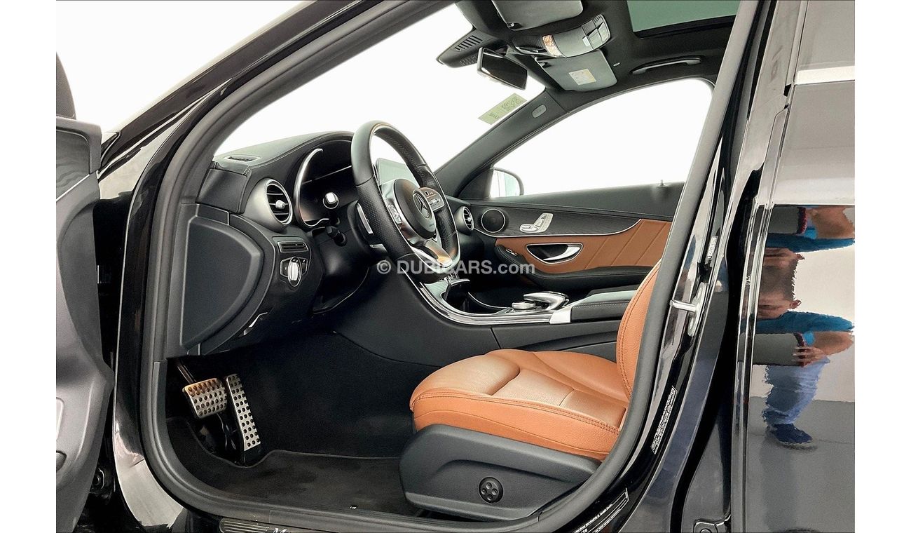 Mercedes Benz C200 Premium (AMG Line)