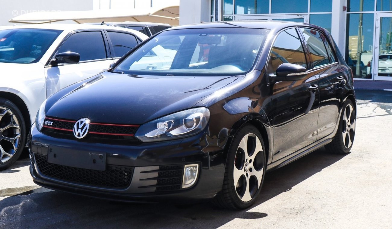 فولكس واجن جولف GTI