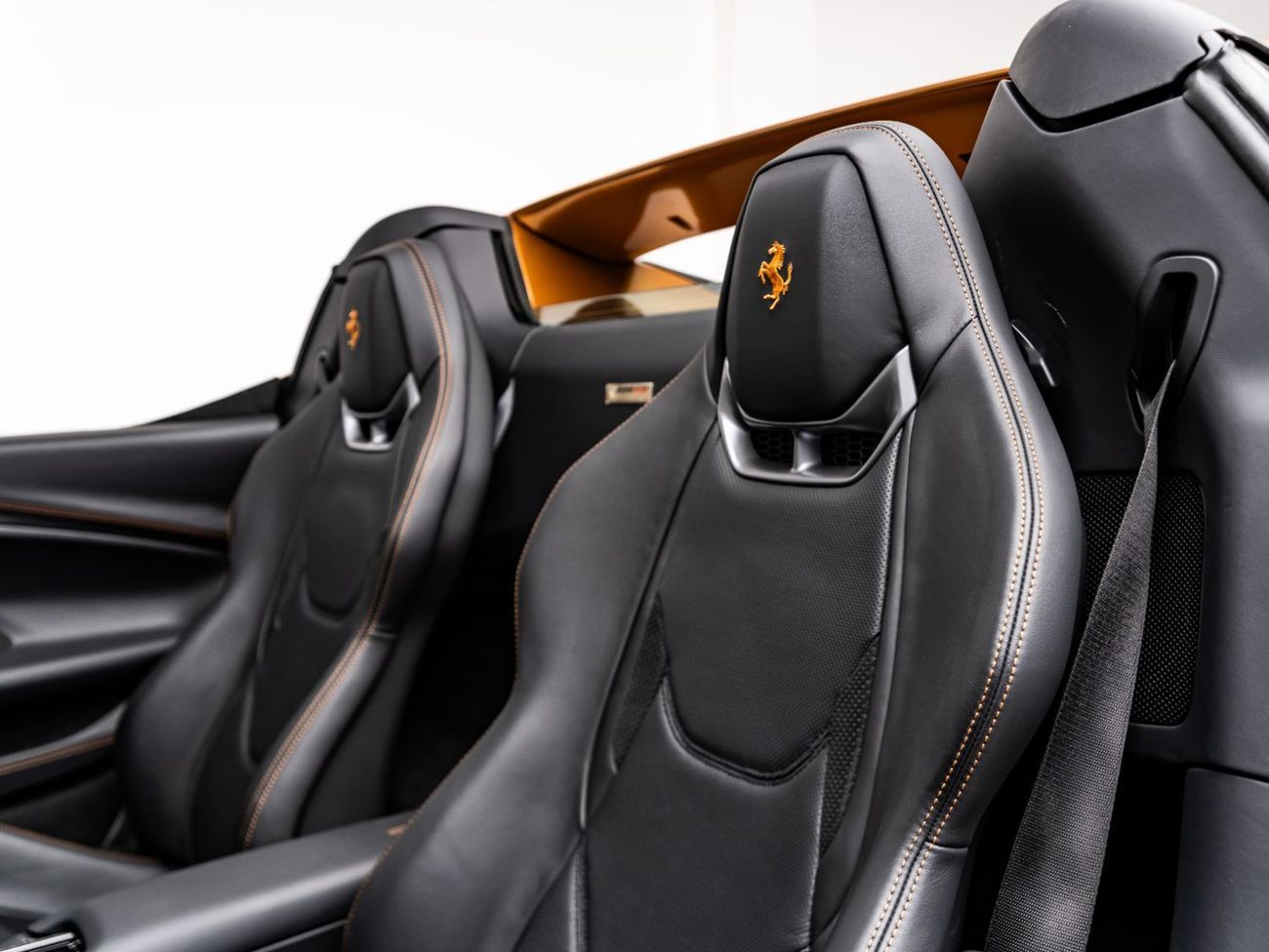 فيراري 296 GTS 2024 Ferrari 296 GTS, 2027 Ferrari Warranty + 2031 Ferrari Service Contract, Low KMs, GCC