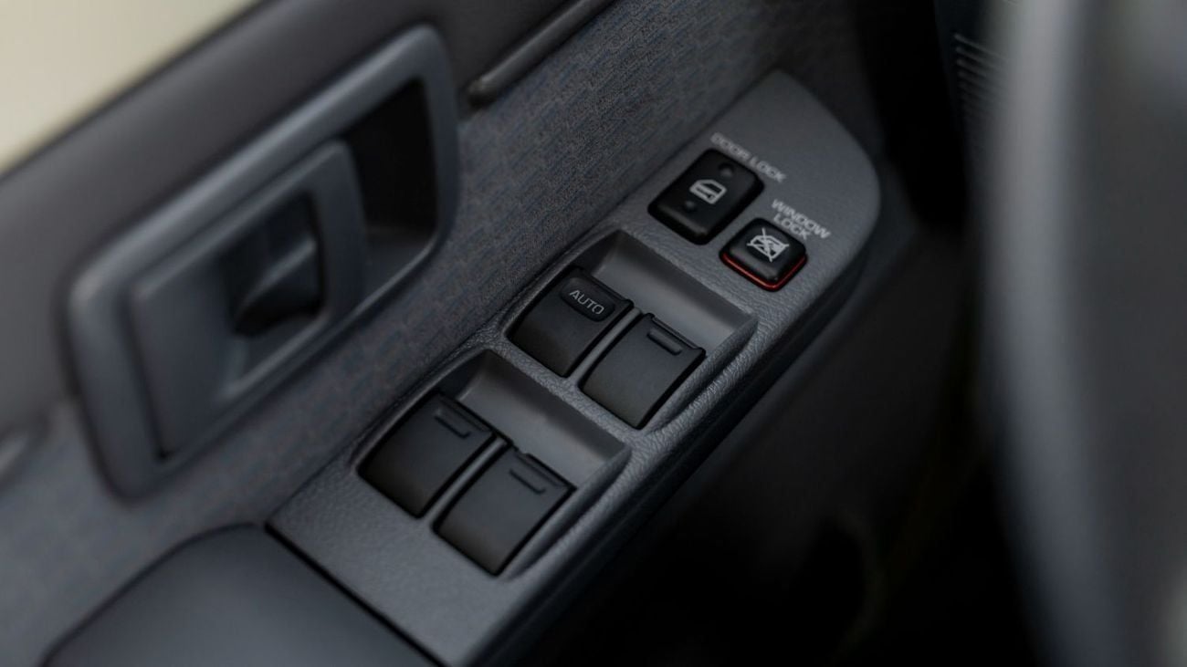 Toyota Land Cruiser 70 