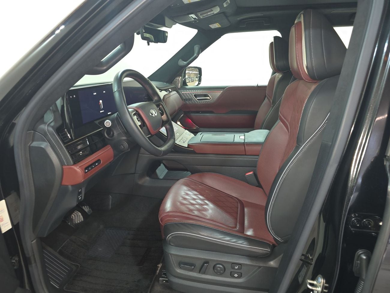 Infiniti QX80 AUTOGRAPH CAPTAIN CHAIRS Autograph 2.0